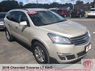 2016 Chevrolet Traverse LT 1GNKVHKD1GJ172705 2016 Chevrolet Traverse LT
