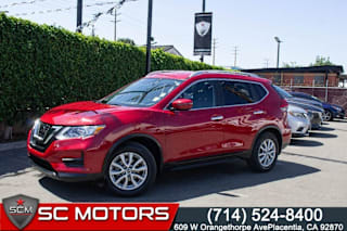 2017 Nissan Rogue SV JN8AT2MT0HW405672 2017 Nissan Rogue SV