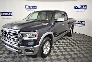 2020 Ram Pickup 1500 1C6RREJT6LN421321 2020 Ram Pickup 1500