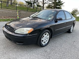 2006 Ford Taurus SE 1FAFP53286A245699 2006 Ford Taurus SE