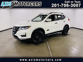 2017 Nissan Rogue SV 5N1AT2MV4HC756823 2017 Nissan Rogue SV