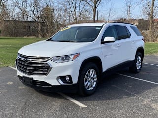 2019 Chevrolet Traverse LT Cloth 1GNERGKW6KJ243466 2019 Chevrolet Traverse LT Cloth