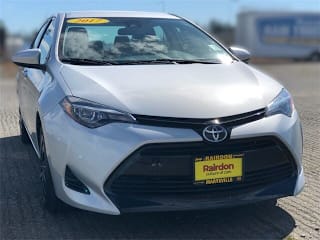 2017 Toyota Corolla LE 2T1BURHE2HC891122 2017 Toyota Corolla LE