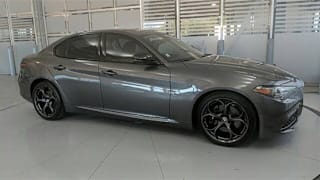 2019 Alfa Romeo Giulia Base ZARFAMAN6K7608677 2019 Alfa Romeo Giulia Base