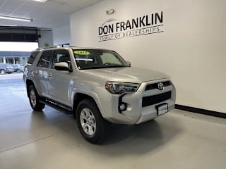 2018 Toyota 4Runner SR5 JTEBU5JR6J5526057 2018 Toyota 4Runner SR5