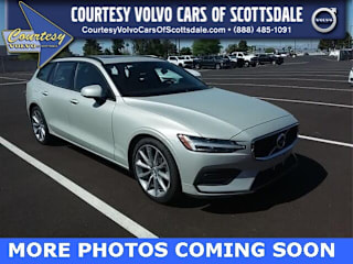 2020 Volvo V60 T5 Momentum YV1102EK0L2374587 2020 Volvo V60 T5 Momentum