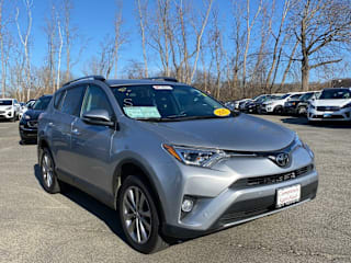 2017 Toyota RAV4 2T3DFREV1HW658992 2017 Toyota RAV4