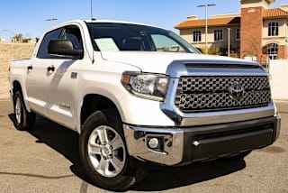 2018 Toyota Tundra SR5 5TFEY5F19JX235601 2018 Toyota Tundra SR5