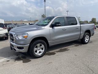 2019 Ram Pickup 1500 1C6SRFFT7KN842074 2019 Ram Pickup 1500