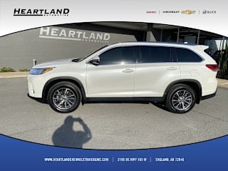 2019 Toyota Highlander XLE 5TDKZRFH7KS553079 2019 Toyota Highlander XLE