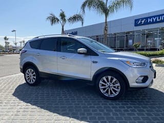 2017 Ford Escape 1FMCU0JDXHUE74556 2017 Ford Escape