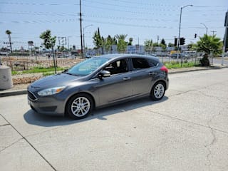2016 Ford Focus SE 1FADP3K28GL297966 2016 Ford Focus SE