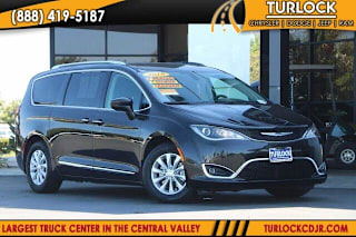 2019 Chrysler Pacifica Touring L 2C4RC1BG4KR540023 2019 Chrysler Pacifica Touring L