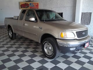2000 Ford F-150 XLT 1FTRX18L2YNB10795 2000 Ford F-150 XLT