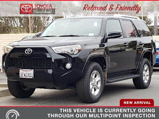 2018 Toyota 4Runner SR5 JTEBU5JR9J5589816 2018 Toyota 4Runner SR5