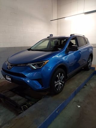 2016 Toyota RAV4 LE JTMBFREV3GJ077529 2016 Toyota RAV4 LE