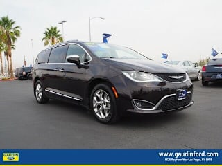 2017 Chrysler Pacifica Limited 2C4RC1GG6HR579066 2017 Chrysler Pacifica Limited