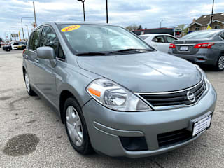 2011 Nissan Versa 1.8 S 3N1BC1CP2BL375556 2011 Nissan Versa 1.8 S