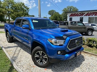 2018 Toyota Tacoma SR5 V6 5TFDZ5BNXJX031181 2018 Toyota Tacoma SR5 V6