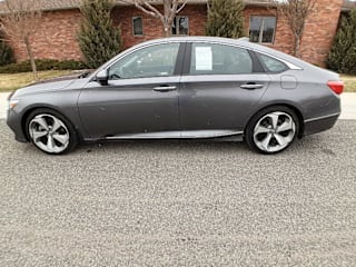 2018 Honda Accord Touring 1HGCV1F95JA187551 2018 Honda Accord Touring