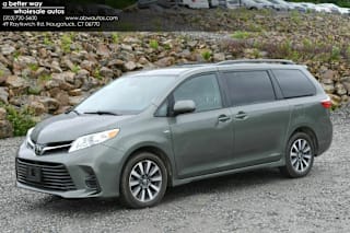2018 Toyota Sienna LE 7-Passenger 5TDJZ3DC4JS190075 2018 Toyota Sienna LE 7-Passenger