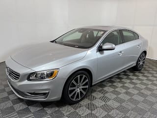 2017 Volvo S60 LYV402TM0HB138891 2017 Volvo S60