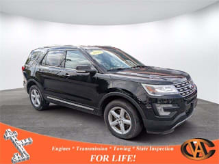 2017 Ford Explorer XLT 1FM5K8D85HGD51225 2017 Ford Explorer XLT