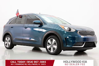 2018 Kia Niro KNDCB3LC2J5118196 2018 Kia Niro