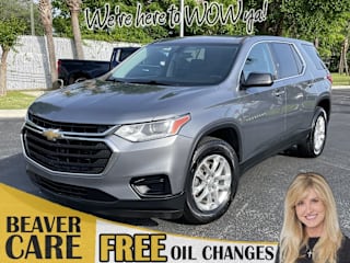 2018 Chevrolet Traverse LS 1GNERFKW9JJ186009 2018 Chevrolet Traverse LS