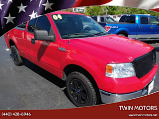 2004 Ford F-150 XL 1FTRF12W74NA95727 2004 Ford F-150 XL