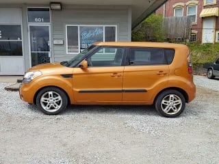 2011 Kia Soul + KNDJT2A28B7236445 2011 Kia Soul +