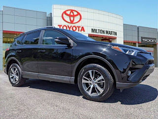 2018 Toyota RAV4 XLE 2T3WFREV6JW436625 2018 Toyota RAV4 XLE