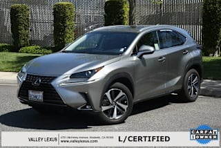 2018 Lexus NX 300 Base JTJYARBZ1J2107996 2018 Lexus NX 300 Base