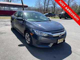 2018 Honda Civic 2HGFC2F52JH565462 2018 Honda Civic
