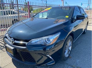 2017 Toyota Camry SE 4T1BF1FK2HU762798 2017 Toyota Camry SE