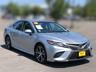 2018 Toyota Camry SE 4T1B11HKXJU075389 2018 Toyota Camry SE