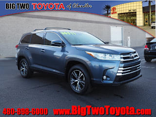 2019 Toyota Highlander LE 5TDBZRFH3KS985488 2019 Toyota Highlander LE