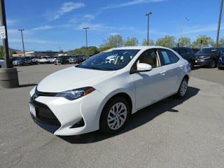 2018 Toyota Corolla L 5YFBURHE6JP790963 2018 Toyota Corolla L