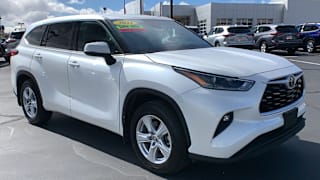 2021 Toyota Highlander LE 5TDBZRBH2MS057101 2021 Toyota Highlander LE