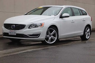 2017 Volvo V60 YV140MEKXH1370844 2017 Volvo V60