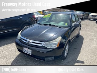 2011 Ford Focus SE 1FAHP3FN7BW152821 2011 Ford Focus SE