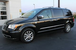 2014 Chrysler Town and Country 30th Anniversary 2C4RC1CG2ER454342 2014 Chrysler Town and Country 30th Anniversary