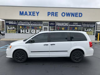 2017 Dodge Grand Caravan SE 2C4RDGBG2HR830480 2017 Dodge Grand Caravan SE