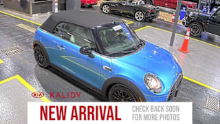 2018 MINI Convertible WMWWG5C52J3D00438 2018 MINI Convertible