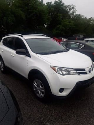 2015 Toyota RAV4 LE JTMZFREV5FJ037997 2015 Toyota RAV4 LE