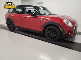 2017 MINI Clubman Cooper WMWLN5C38H2E33146 2017 MINI Clubman Cooper