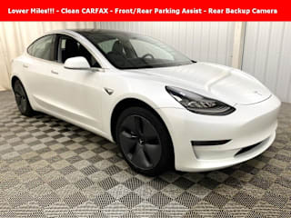 2019 Tesla Model 3 5YJ3E1EA4KF483986 2019 Tesla Model 3
