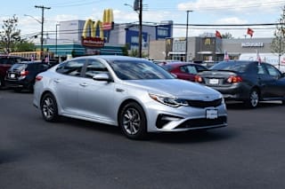 2020 Kia Optima LX 5XXGT4L30LG395254 2020 Kia Optima LX