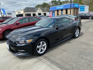2015 Ford Mustang V6 1FA6P8AM8F5390921 2015 Ford Mustang V6
