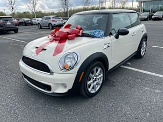 2011 MINI Cooper WMWSV3C51BTY24574 2011 MINI Cooper